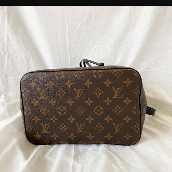 Louie vuitton monogram canvas MM Noe bag - Picture 2 of 6